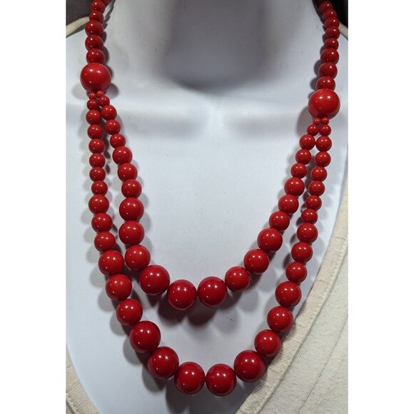 Elegant Red Multilayer Graduated Beaded Necklace - Picture 4 of 5